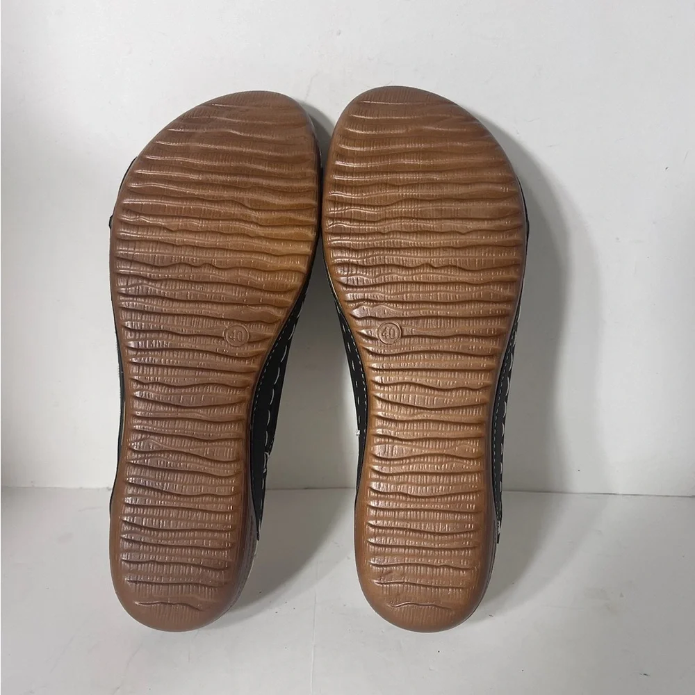 Chic Black Slide Sandals with Brown Soles EUR 40 equivalent US 9 or 9.5